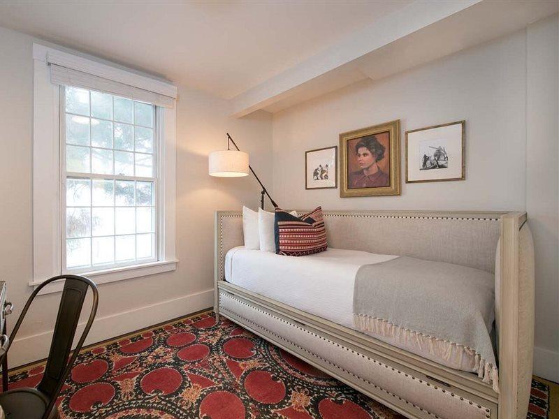 Faraway Martha'S Vineyard Hotel Edgartown Bagian luar foto